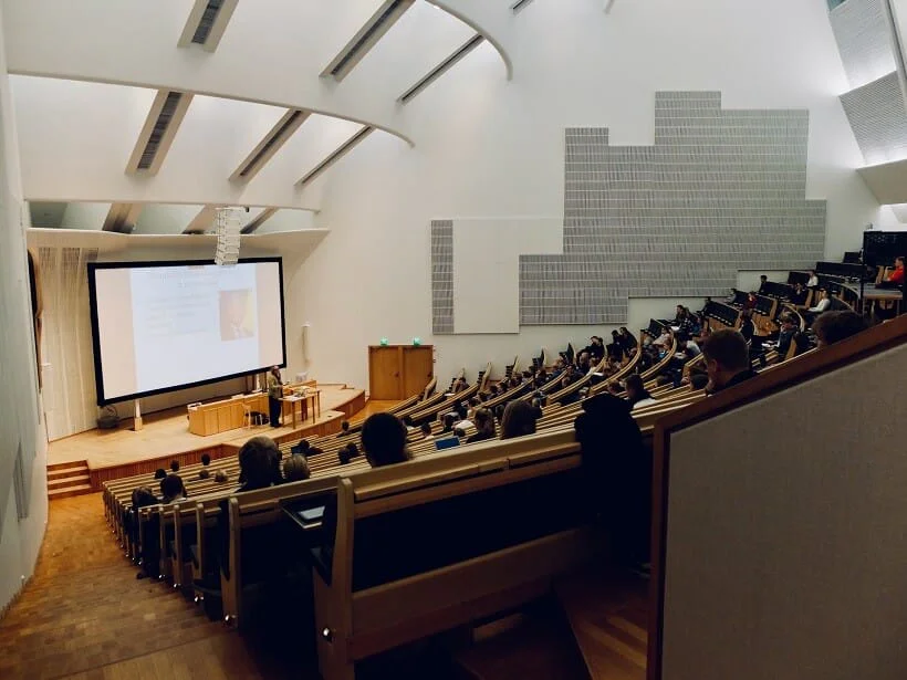 Reasons Why Business Benefits from Higher Education