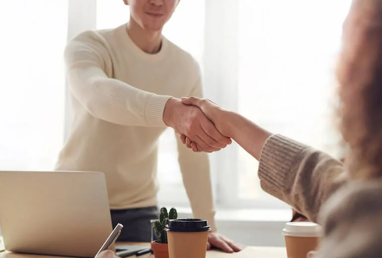How to Operate a Successful Company and Develop an Advantage