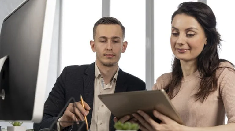 Top 5 Reasons for Hiring an Accountant vs. Handling Your Own Taxes